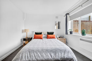 Photo 14- click for photo gallery